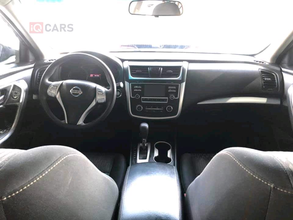 نيسان ألتيما